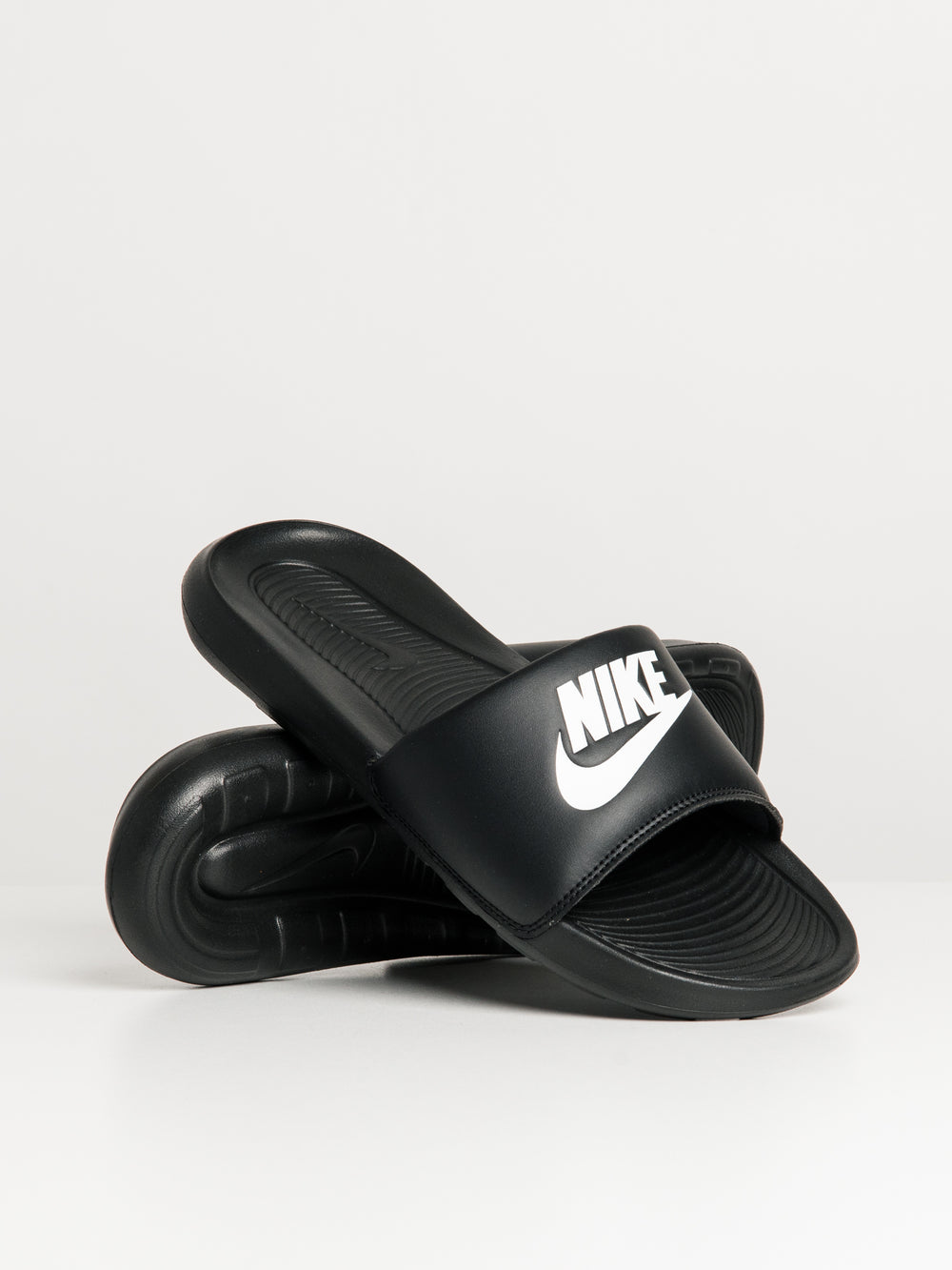 MENS NIKE VICTORI ONE SLIDE SANDAL